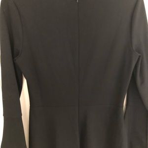 Black Halo flare cuff body con dress